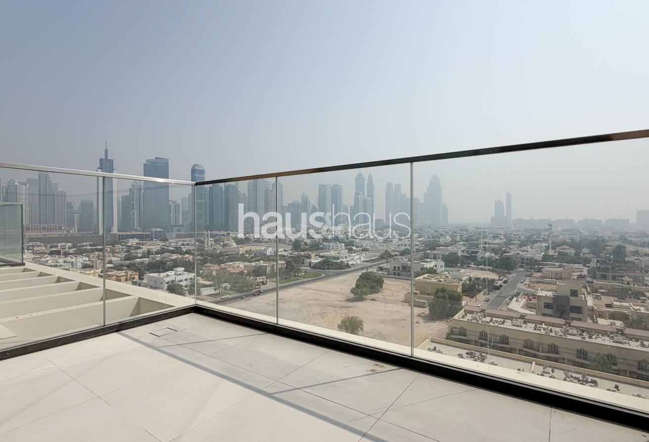 Top Floor | Brand New | Skyline View photo 12