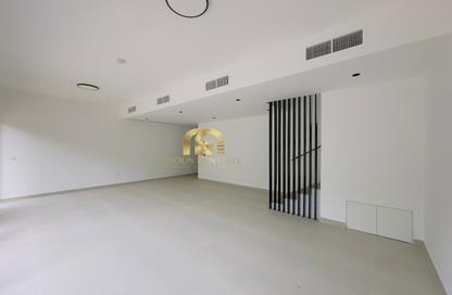 Townhouse - 3 - 5 for sale in Robinia - Masaar - Tilal City - Sharjah