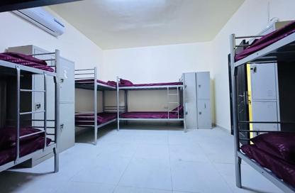 Labor Camp - Studio - 7+ Bathrooms for rent in M-15 - Mussafah Industrial Area - Mussafah - Abu Dhabi