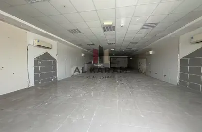 Show Room - Studio - 4 Bathrooms for rent in Al Felyyah - Ras Al Khaimah