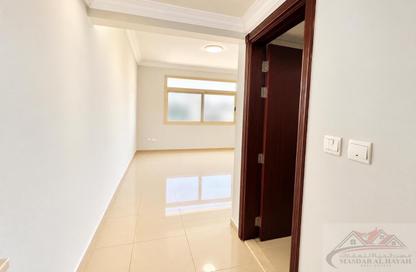Apartment - 2 - 3 for rent in Muwaileh 3 Building - Muwaileh - Sharjah
