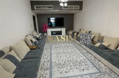 Apartment - 2 Bedrooms - 3 Bathrooms for sale in Oasis Tower 3 - Al Rashidiya 1 - Al Rashidiya - Ajman