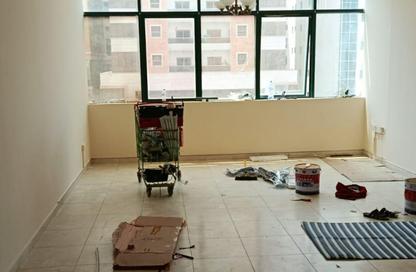 Apartment - 2 Bedrooms - 2 Bathrooms for rent in Abu Shagara building - Abu shagara - Sharjah