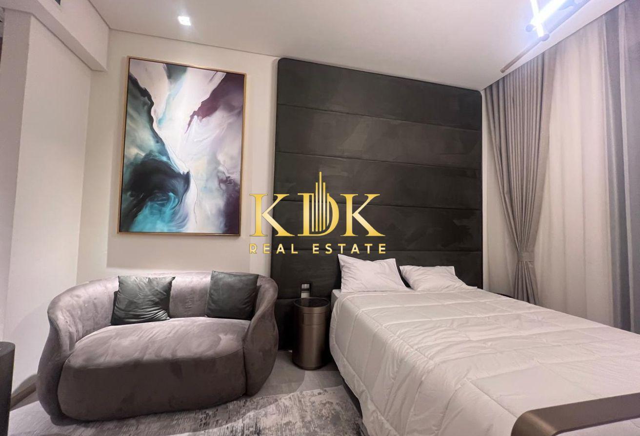 Furnished Studio | The Autograph | Balcony photo 8