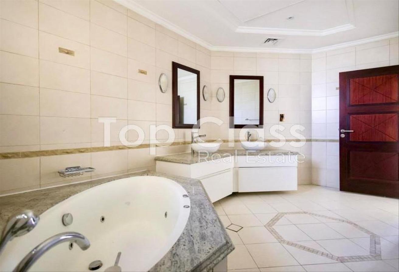 5BR Villa | Palm Jumeirah | Beach Access photo 9