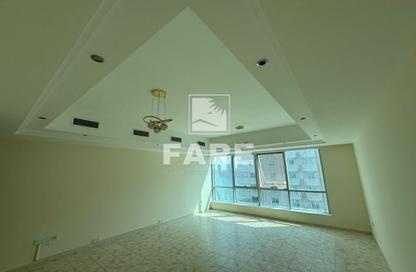 Apartment - 2 - 3 for rent in Al Dana Tower - Al Majaz 3 - Al Majaz - Sharjah