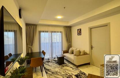 Apartment - 1 Bedroom - 2 Bathrooms for rent in Corniche Tower - Ajman Corniche Road - Ajman