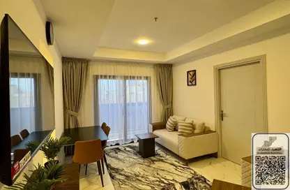 Apartment - 1 Bedroom - 2 Bathrooms for rent in Corniche Tower - Ajman Corniche Road - Ajman