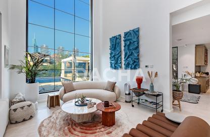 Villa - 4 Bedrooms - 5 Bathrooms for rent in Entertainment Foyer - European Clusters - Jumeirah Islands - Dubai