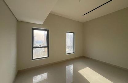 Apartment - 2 Bedrooms - 2 Bathrooms for rent in SRS Tower - Al Rashidiya 1 - Al Rashidiya - Ajman