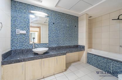 Apartment - 3 Bedrooms - 3 Bathrooms for sale in Abu Keibal - Shoreline Apartments - Palm Jumeirah - Dubai