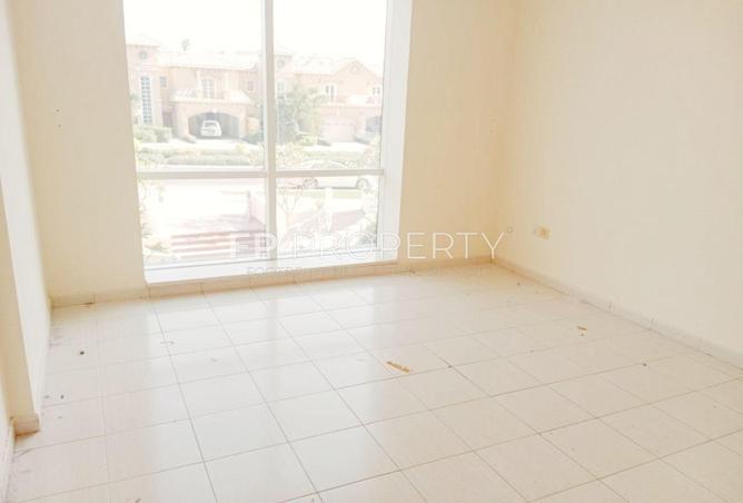 94024052 - Property Image 3