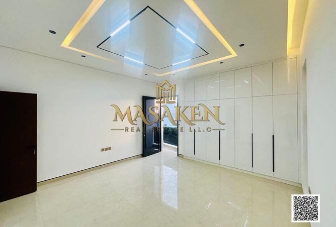 122460838 - Property Image 3
