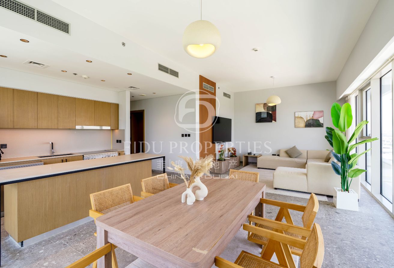 BEST LAYOUT | FURNISHED AND UPGRADED | GOLF VIEW