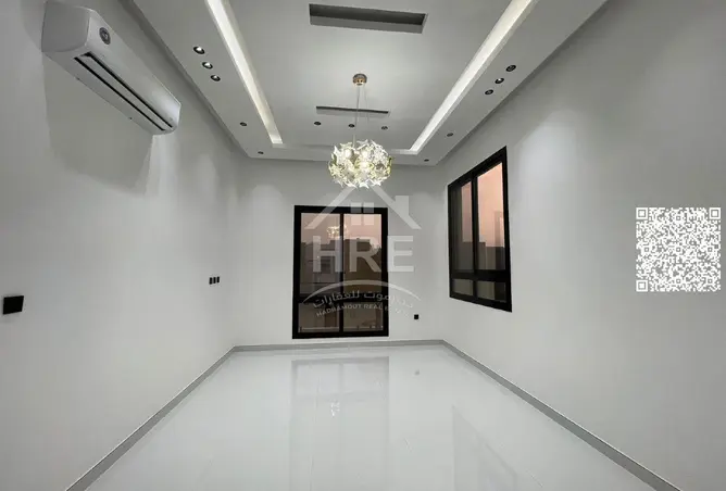 135602938 - Property Image 3
