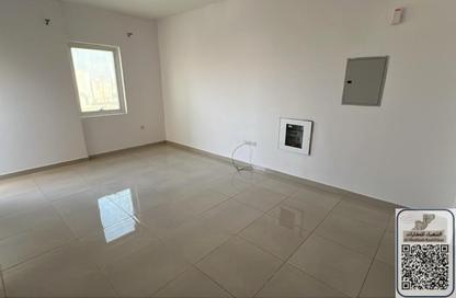 Apartment - 1 Bedroom - 2 Bathrooms for rent in Al Jurf 2 - Al Jurf - Ajman Downtown - Ajman