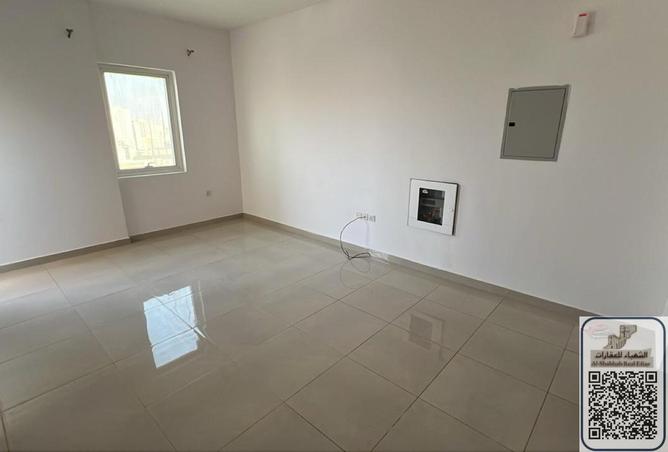 72726125 - صورة العقار 2