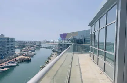 شقة - 2 غرف نوم - 3 حمامات للايجار في شارع الكورنيش - أبوظبي