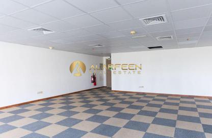 Office Space - Studio - 1 for rent in One Lake Plaza - JLT Cluster T - Jumeirah Lake Towers - Dubai Office Space - Studio - 1 for rent in One Lake Plaza - JLT Cluster T - Jumeirah Lake Towers - Dubai