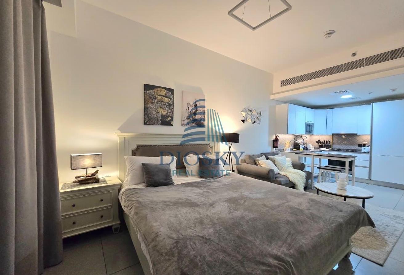 fully Furnished|Prime Location|12 Chqs With Bills photo 5
