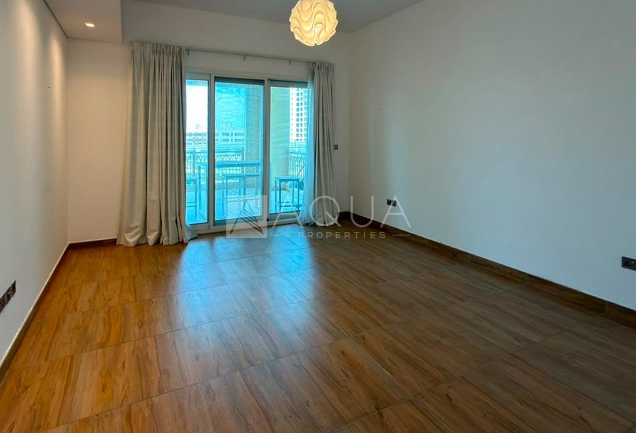 Premium Residence |Spacious Layout| Large Balcony photo 16