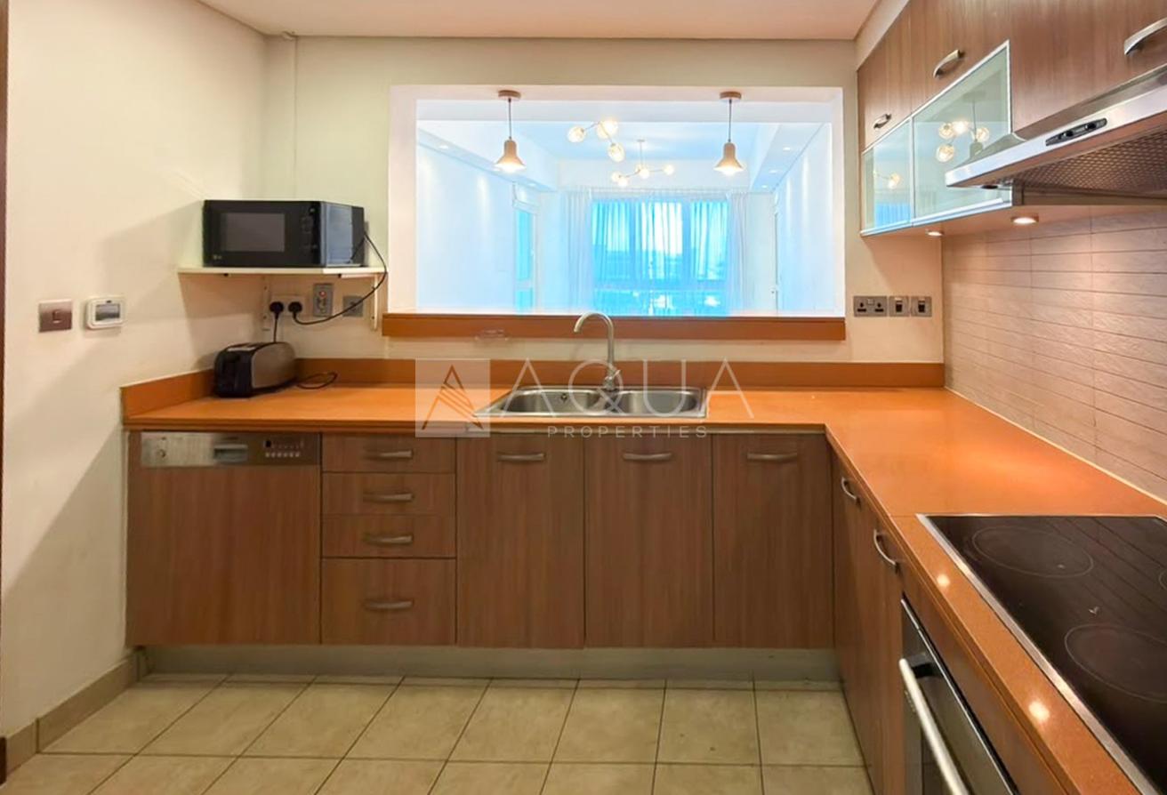 Premium Residence |Spacious Layout| Large Balcony photo 17
