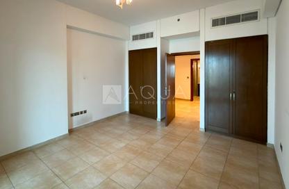 Apartment - 3 Bedrooms - 4 Bathrooms for rent in Marina Residences 3 - Marina Residences - Palm Jumeirah - Dubai