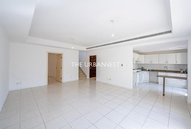 99119092 - Property Image 3