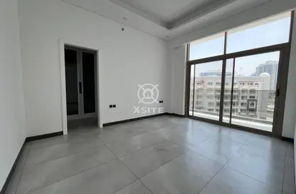 شقة - غرفة نوم - 2 حمامات للايجار في كيرف باي سيترو - ارجان - دبي