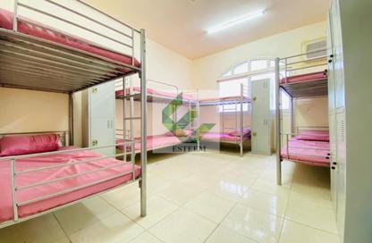 Labor Camp - Studio - 7+ for rent in M-33 - Mussafah Industrial Area - Mussafah - Abu Dhabi