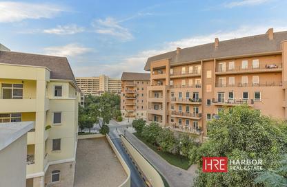 Apartment - 1 - 2 for rent in Weston Court 2 - Weston Court - Motor City - Dubai