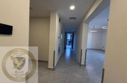 Apartment - 2 Bedrooms - 3 Bathrooms for rent in Al Khan Corniche - Al Khan - Sharjah Apartment - 2 Bedrooms - 3 Bathrooms for rent in Al Khan Corniche - Al Khan - Sharjah