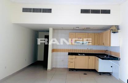 Apartment - Studio - 1 Bathroom for rent in Sunrise New Mankhool - Al Raffa - Bur Dubai - Dubai