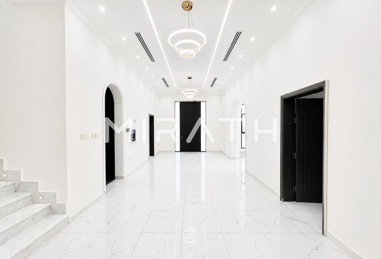 Modern 7BR New Luxury Villa | Prime Location photo 4