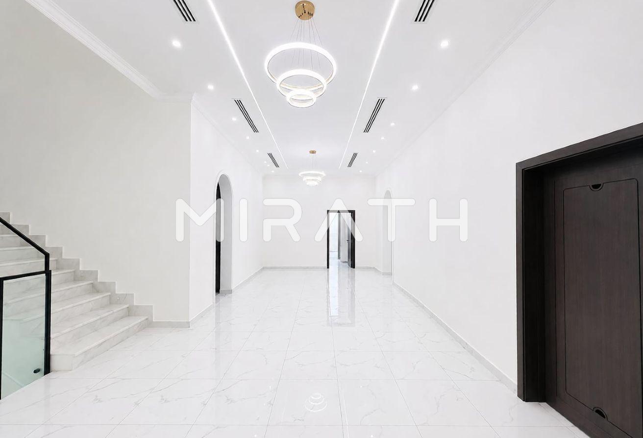 Modern 7BR New Luxury Villa | Prime Location photo 5
