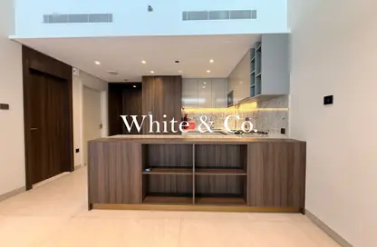 شقة - غرفة نوم - 2 حمامات للبيع في مساكن ستونهنج 2 - منطقة 15 - قرية جميرا الدائرية - دبي