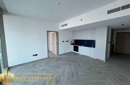 شقة - غرفة نوم - 1 حمام للايجار في بنينسولا ثري - بنينسولا - الخليج التجاري - دبي