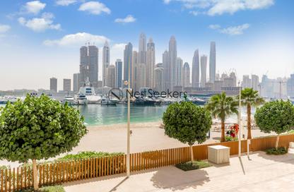 Apartment - 3 Bedrooms - 4 Bathrooms for rent in Palace Beach Residence Podium - EMAAR Beachfront - Dubai Harbour - Dubai