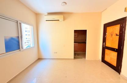 Apartment - Studio - 1 Bathroom for rent in Fire Station Road - Muwaileh - Sharjah Apartment - Studio - 1 Bathroom for rent in Fire Station Road - Muwaileh - Sharjah