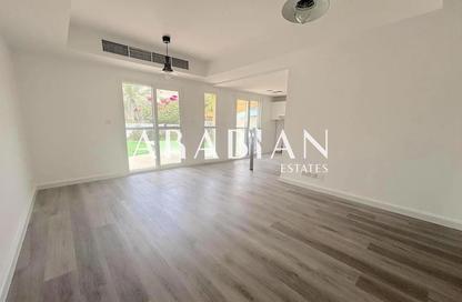 Villa - 2 Bedrooms - 3 Bathrooms for rent in Springs 15 - The Springs - Dubai