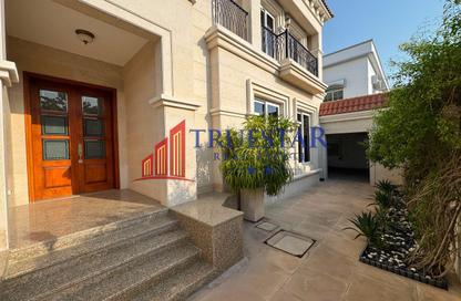 Villa - 5 - 5 for rent in Jumeirah 1 Villas - Jumeirah 1 - Jumeirah - Dubai