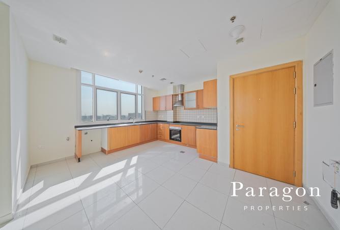 83215002 - Property Image 3