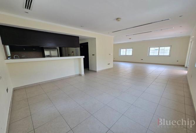 70693216 - صورة العقار 2