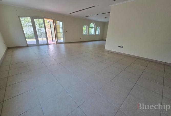 70693216 - الصورة الرئيسية للعقار