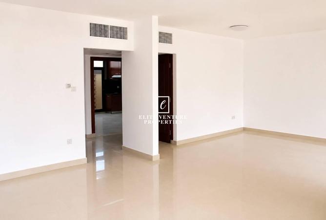 107298018 - Property Image 3