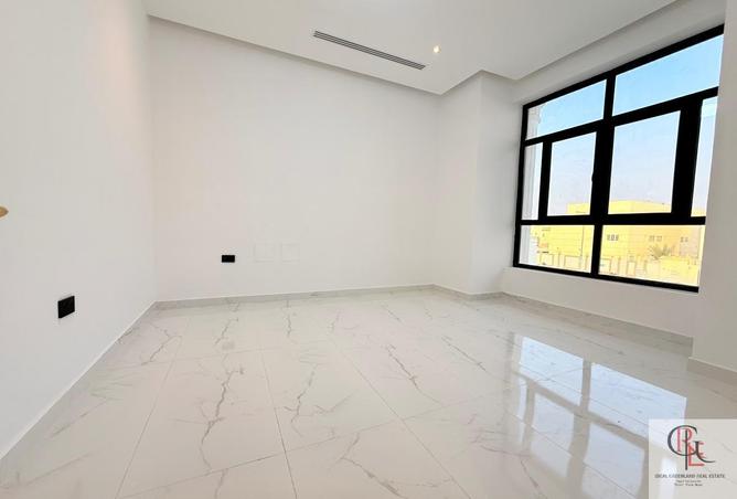 105602180 - Property Image 3