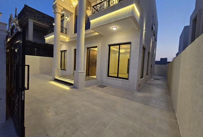 102350489 - Property Image 2