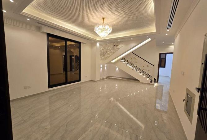 102350489 - Property Image 3