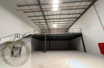 Warehouse - Studio - 2 Bathrooms for rent in Al Sajaa S - Al Sajaa - Sharjah