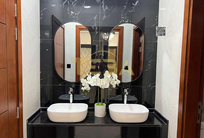 135183711 - Property Image 2